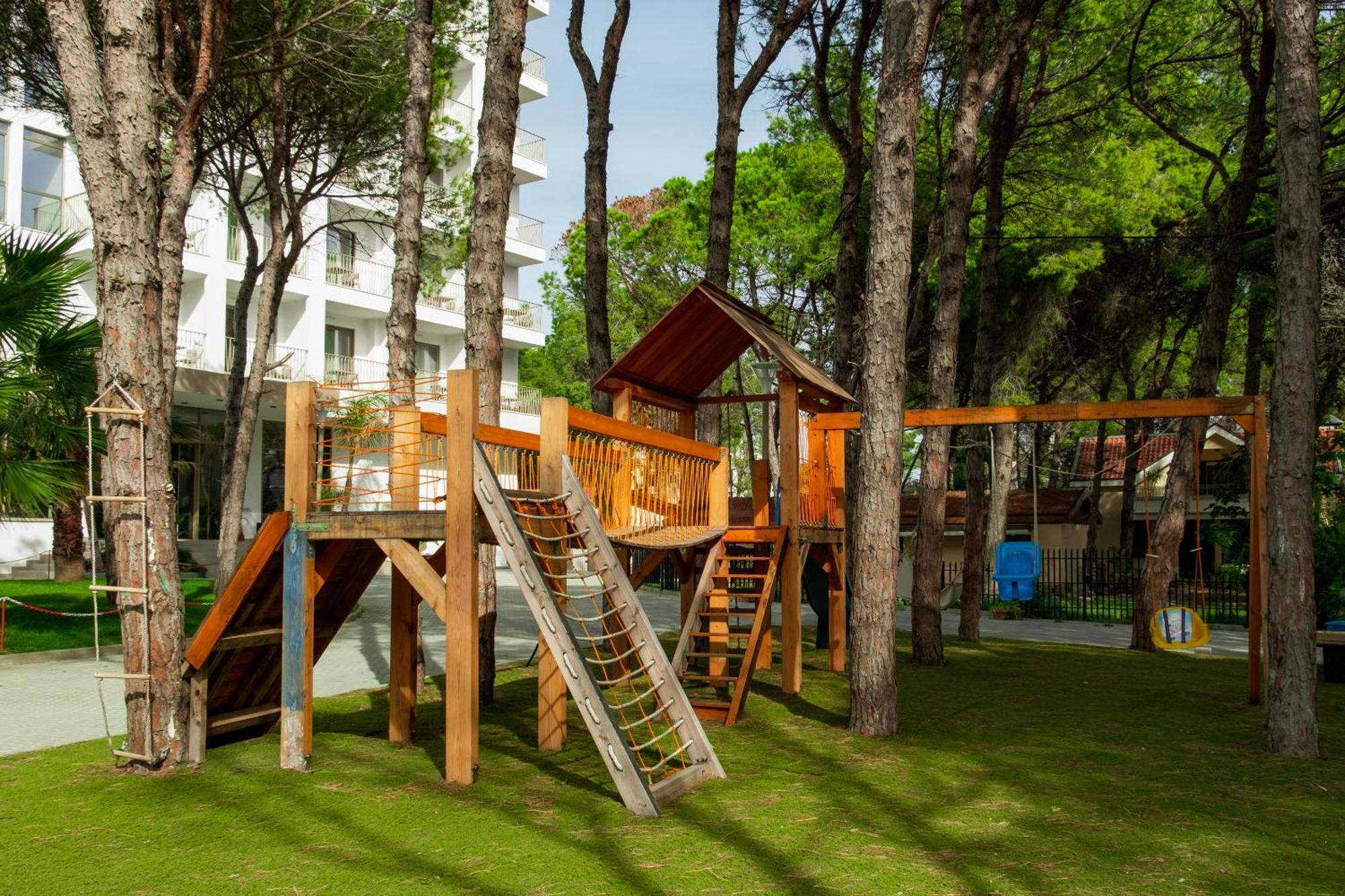 Fllad Resort & Spa Durres غوليم المظهر الخارجي الصورة